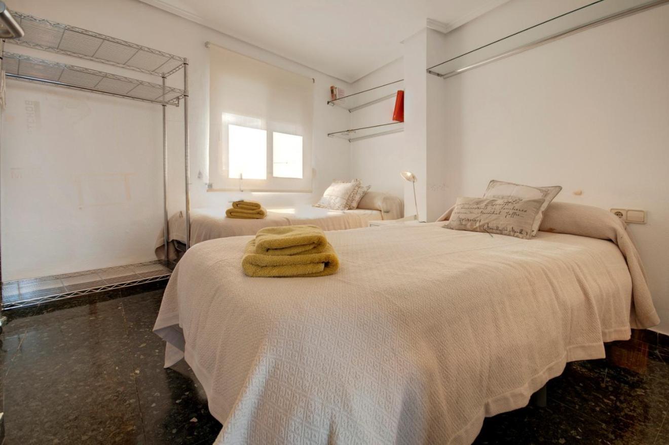 Beds & Breaks Gimenez Appartement Valencia Buitenkant foto