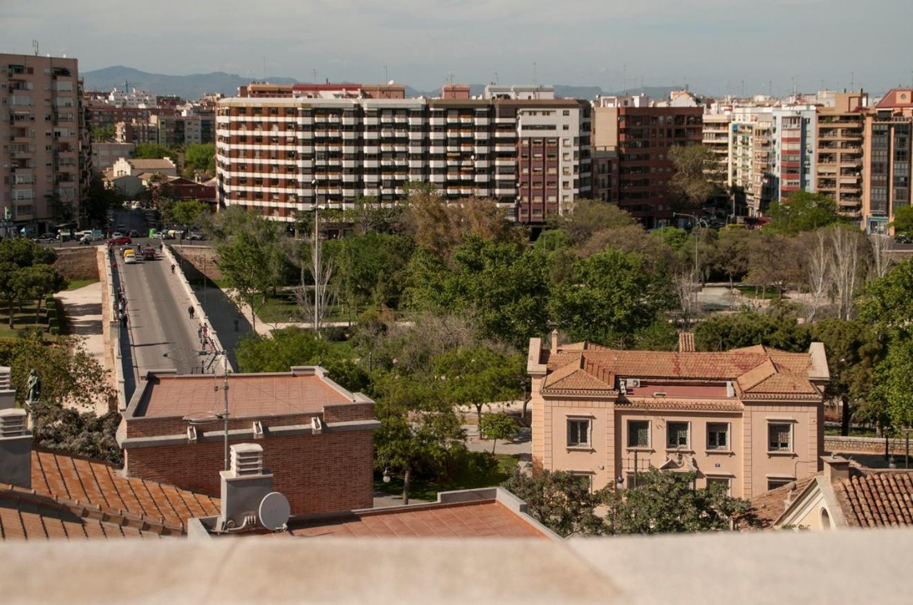 Beds & Breaks Gimenez Appartement Valencia Buitenkant foto